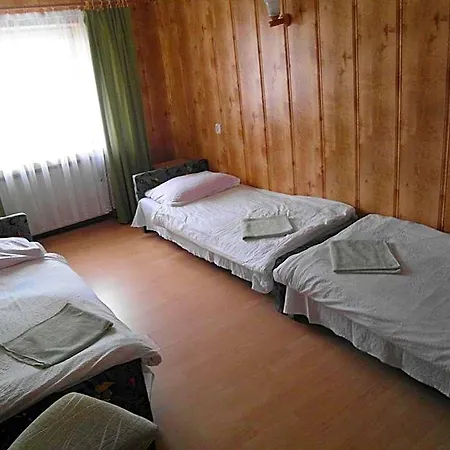 Pomorska Restauracja 여관 3*