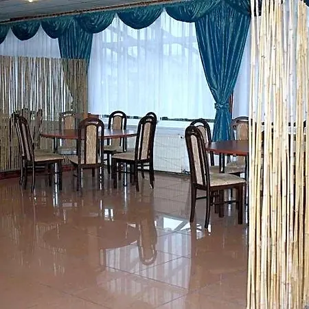 Pomorska Restauracja 3* 차플리넥