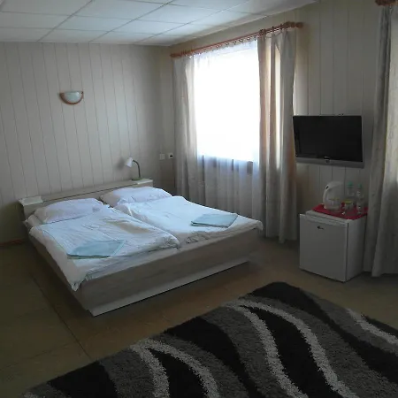 여관 Pomorska Restauracja 3*