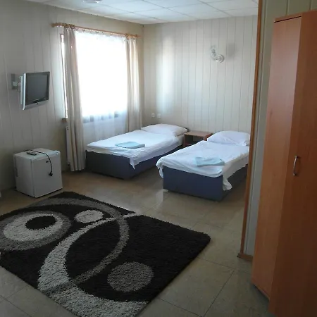여관 Pomorska Restauracja 3*